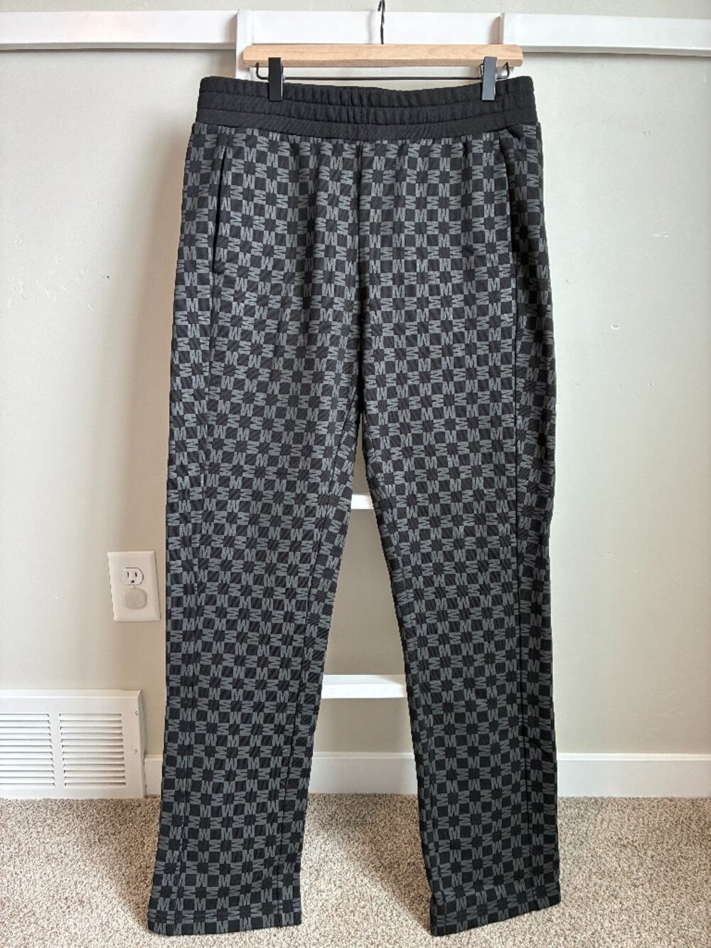 Moncler Monogram Print Sweatpants Joggers Lounge Pants Gray Black Medium M